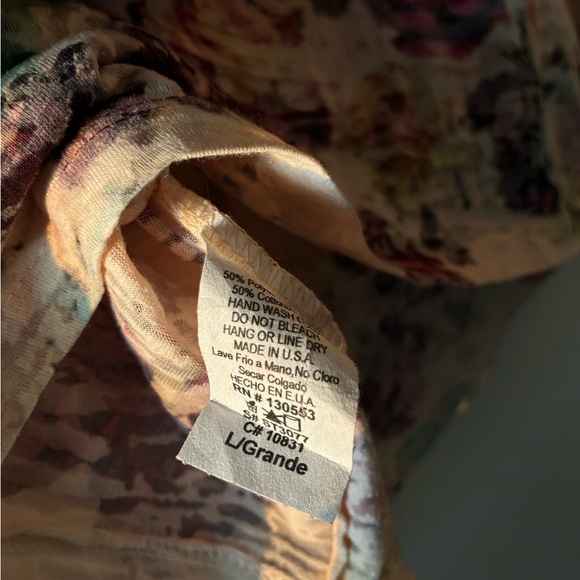 Buckle Calesure Plug Brand Multicolor Floral Long Sleeve Tee - Picture 5 of 8